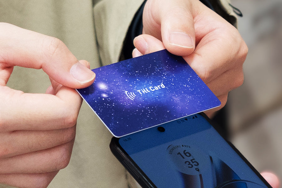 相手のスマホにカードをかざすだけで、設定したURLを共有できる